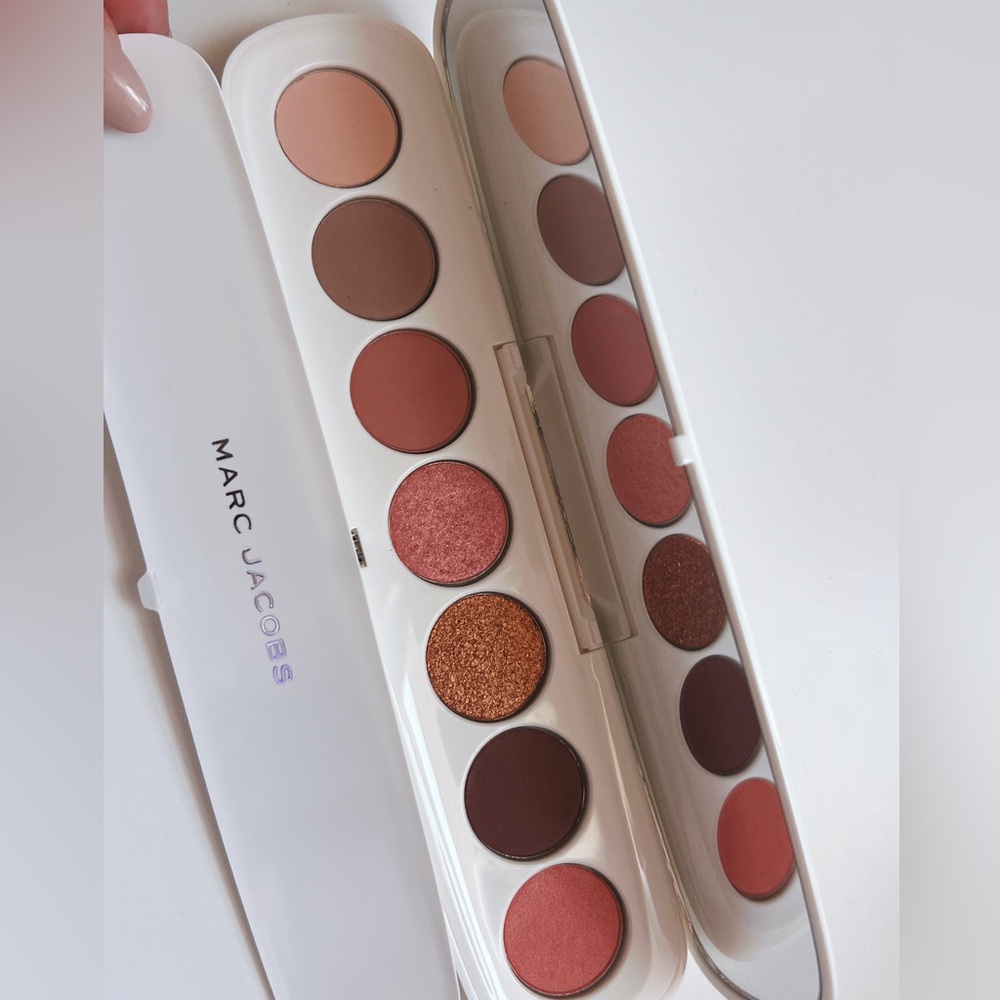 MARC JACOBS EYE-CONIC